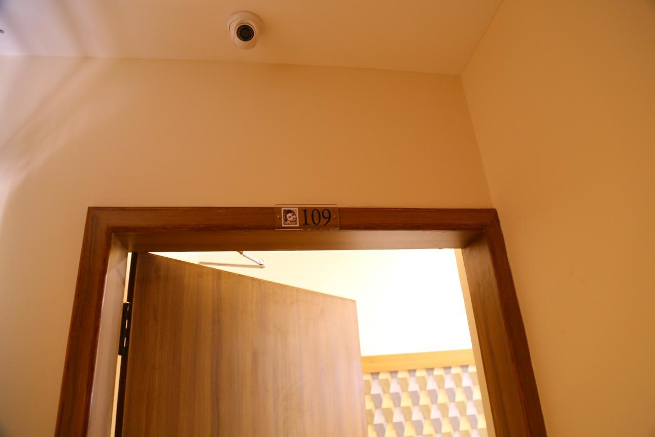 ארודה Hotel Gokulgrande מראה חיצוני תמונה