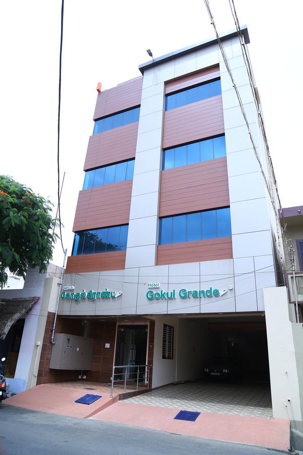 ארודה Hotel Gokulgrande מראה חיצוני תמונה